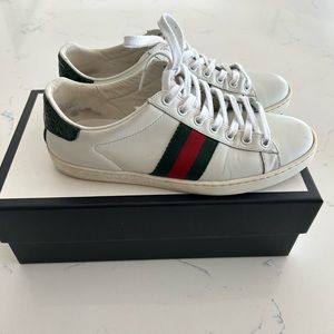 GUCCI SNEAKERS